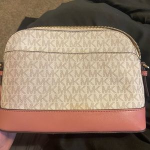 Michael Kors, cross body bag